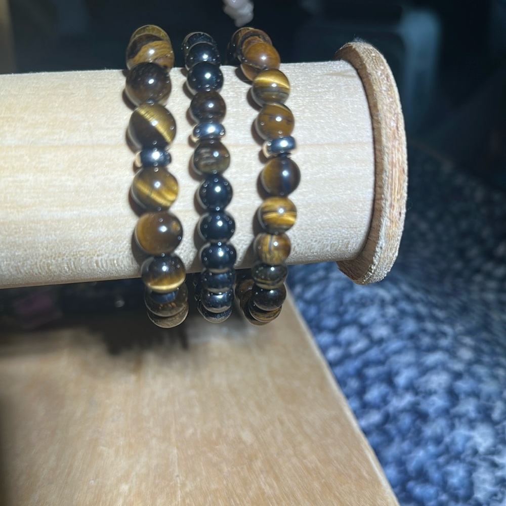 Elegant Tiger Eye and Black Beaded Bracelet Set